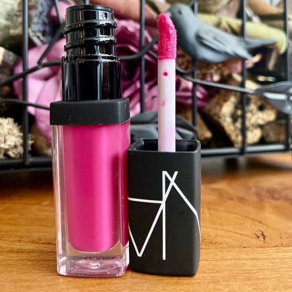 Priscilla NARS lipstick - Picture 2 of 4